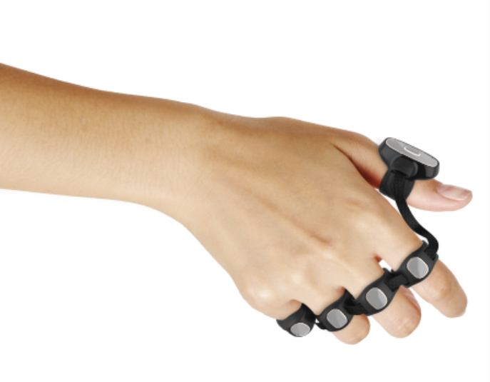 有了Tap的这款VR体感指套，任何平面都是你的“键盘”