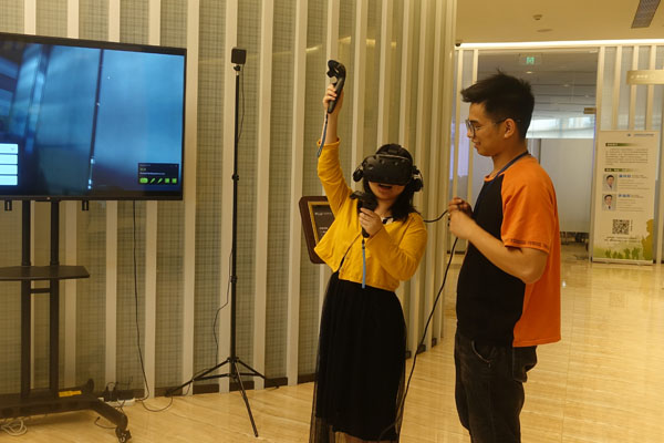 探讨新时代人才培养 芬莱VR培训受热捧