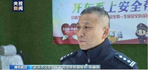 还敢酒驾吗？VR亲身体验：喝醉了还能不能走直线