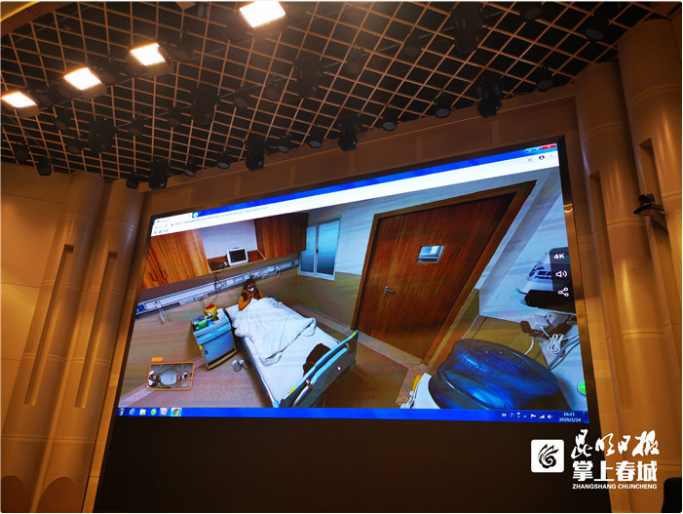 “5G+VR”技术助力战疫 昆医大附一院隔空探视患者