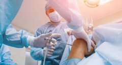 新英格兰浸信会医院完成全球首例AR指导下的髋关节置换手术