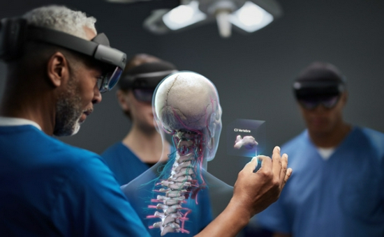 微软将使用HoloLens 2结合人工智能构建MR临床医学